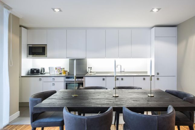 161 Fulham Road, London photo 3