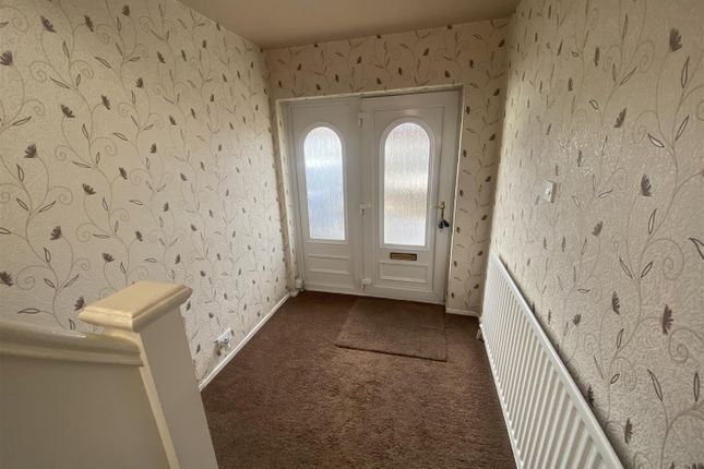2, St. Ronans Drive, Whitley Bay photo 4