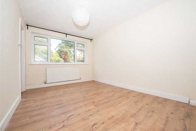 Flat to rent in St. Georges House, Woodside Road, Portswood, Southampton, Hampshire