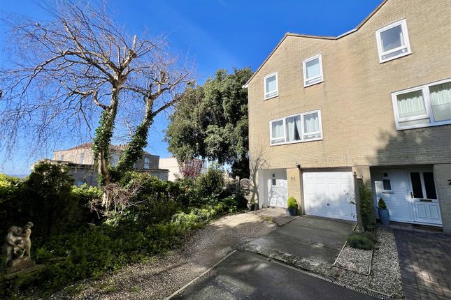 End terrace house for sale in Friary Close, Clevedon