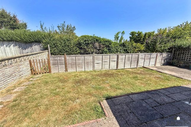 7, Buckhurst Close, Eastbourne photo 2