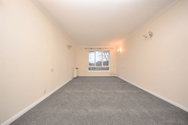 Thumbnail Flat to rent in Langdale Court, 60 Albert Road, Ilford