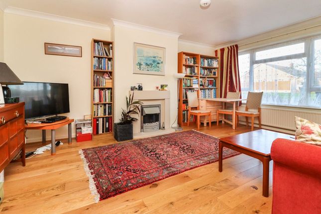 84 Arundel Drive, Bedford photo 3