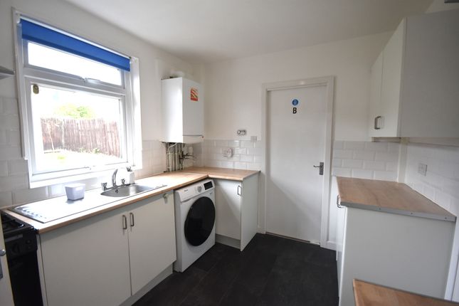 13, Hayton Green, Coventry photo 4