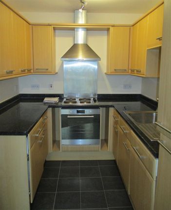 Mayfair Court, Prenton photo 3