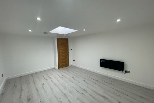 18b, KIDDERMINSTER photo 2