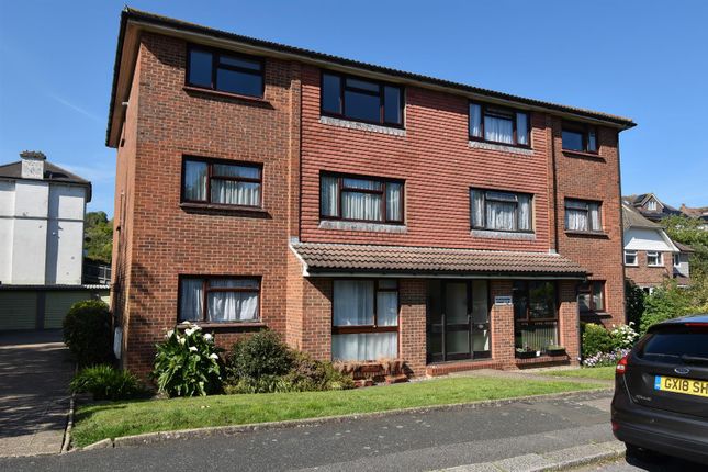 Flat for sale in Blacklands Court, St. Helens Park Road, Hastings