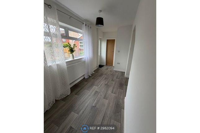 Cross St, Orrell, Wigan photo 3