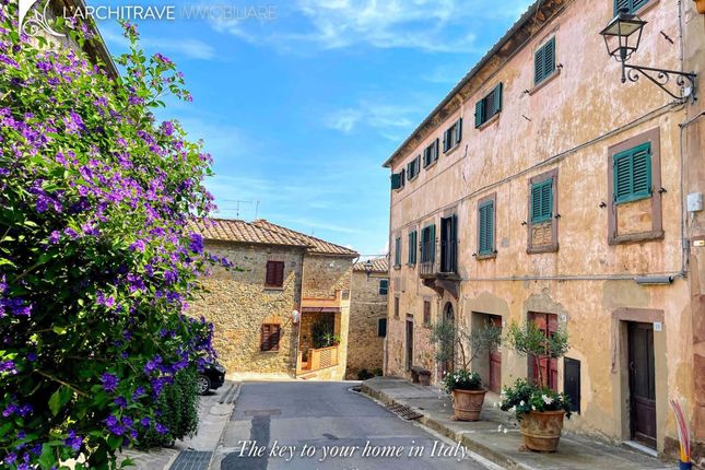 Thumbnail Lodge for sale in Tuscany, Pisa, Lajatico