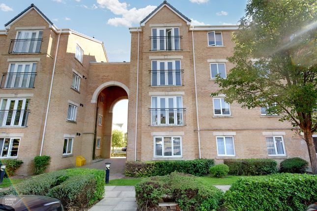 2 bed flat for sale in Ash Court, Leeds LS14