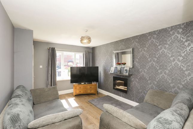 13 Rookery Close, Sheffield photo 3