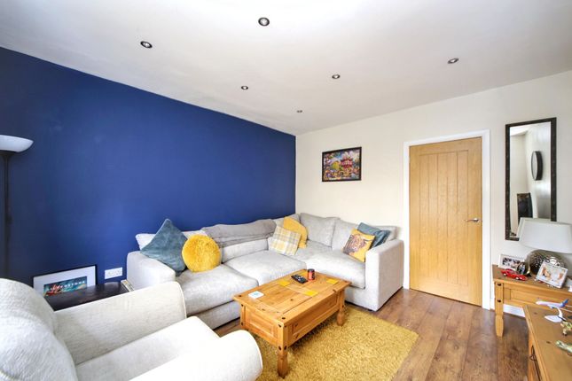 18 Lavender Road, Wigan photo 3