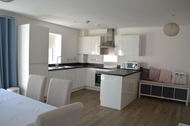 9 Pennant House, Cross Street, Portsmouth photo 5
