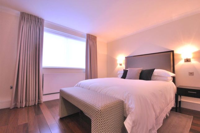 7 Greville House, Kinnerton Street, Knightsbridge photo 4