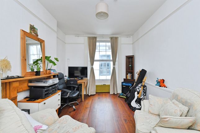 12a, Cumberland Street, Plymouth photo 4