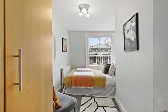 Flat for sale in Kingsdown Road, London