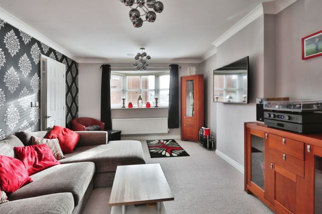 14, Robson Way, Hull photo 2
