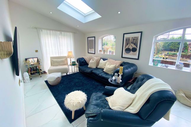 Barton Villas, 94, Barton Road, Manchester photo 3