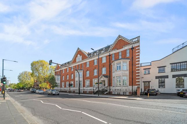 1-bed flat on Dixon Butler Mews, London, £600,000