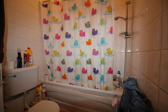 81, Carlyle Road, Manor Park photo 4