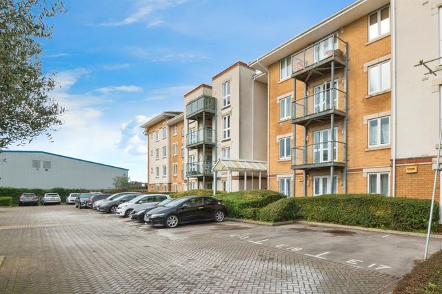 Flat for sale in Hawkeswood Road, Southampton