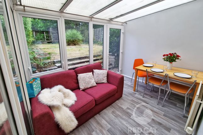 6, Newstead, Hatfield photo 4