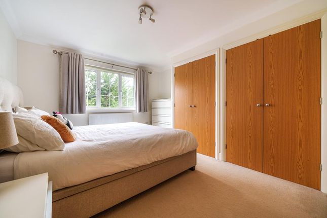 Flat for sale in Thyme Court, Holders Hill Road