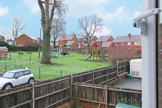 1, Chandlers Court, Tidworth photo 4