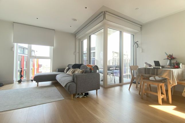 3-bed flat on 135 Parkside Apartments, London, £1,950,000