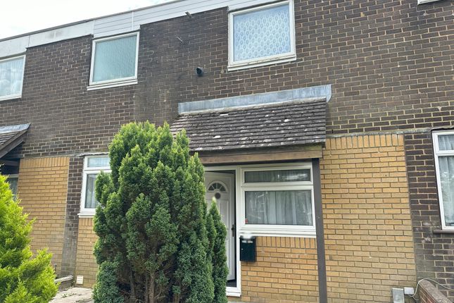 Thumbnail Terraced house for sale in Ballantyne Road, Farnborough