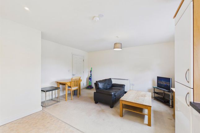 18, Lancaster Way, Brough photo 3
