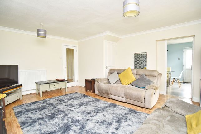 7 Bransdale Grove, Knaresborough photo 3