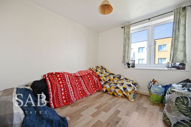 Apt 245, Welford House Waxlow Way, Northolt photo 4