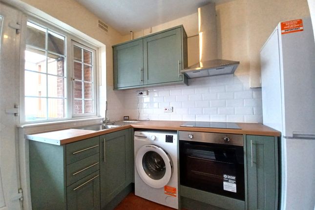 Flat, 5, Elms Parade, Oxfordshire photo 3