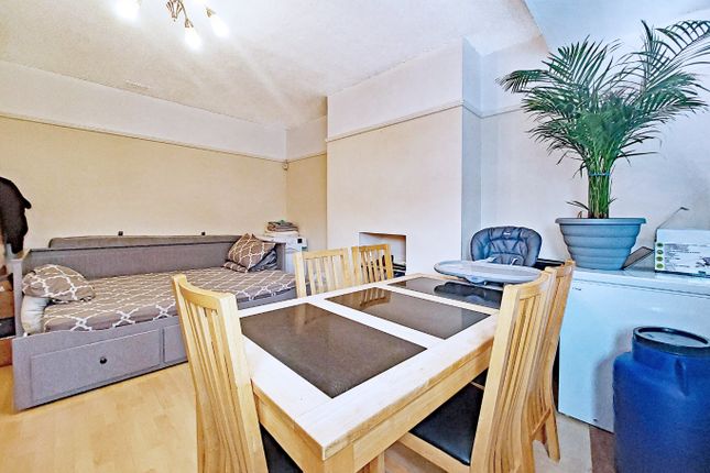 125 Marlborough Hill, Harrow, Middlesex photo 3