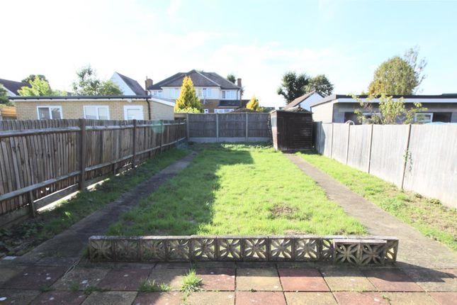 29, Marnham Crescent, Greenford photo 4