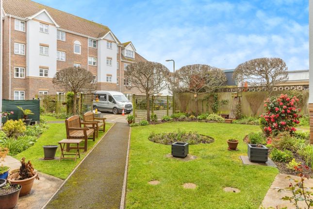 Flat for sale in Colin Road, Paignton, Devon