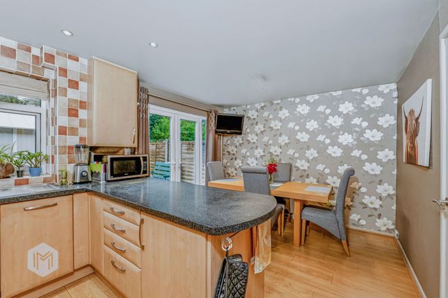81 Harwood Vale, Bolton photo 4