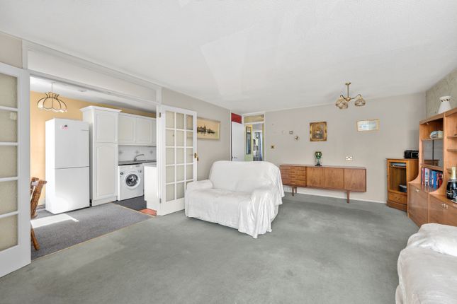 Flat 4, 65, Pelham Road, London photo 3