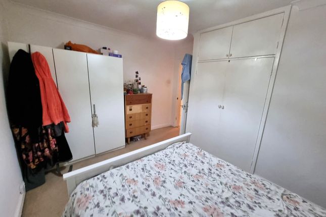 14, Forest Oak Close, Cardiff photo 2