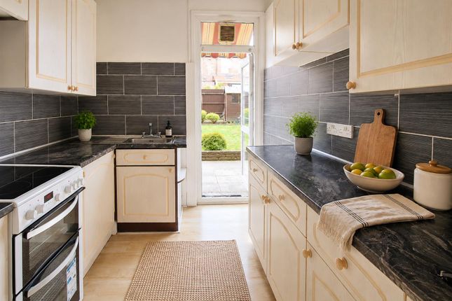 13, Brunswick Park Road, London photo 5