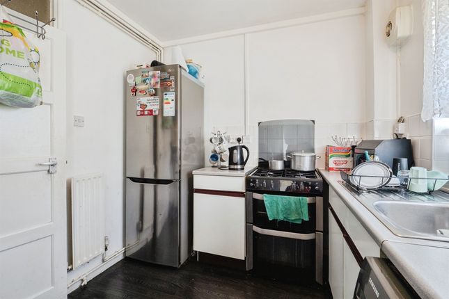 258, Thurcaston Road, Leicester photo 3