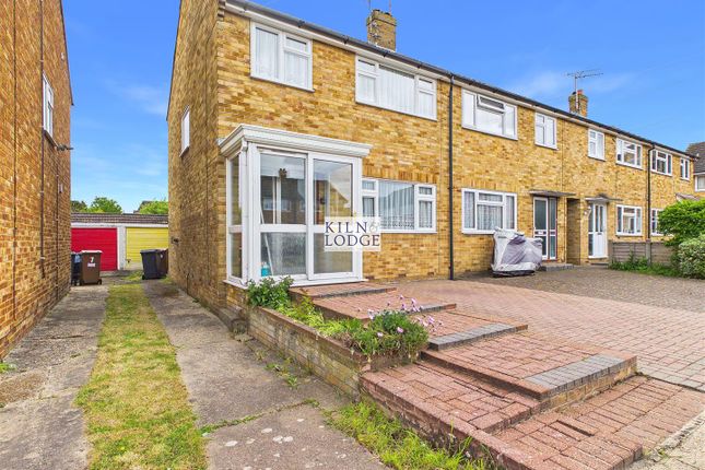 3-bed house on 9, Yewtree Gardens, Chelmsford, £390,000