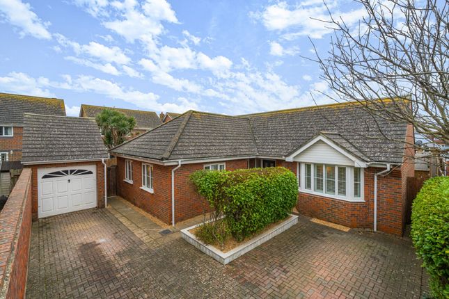 4-bed house on 11 Mere Close, Chichester, £595,000