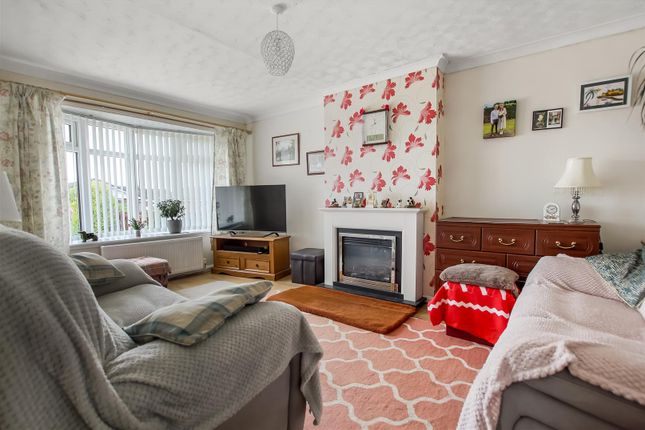 11, Cromwell Drive, Northallerton photo 3