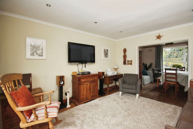 65, Mallory Road, Leamington Spa photo 2