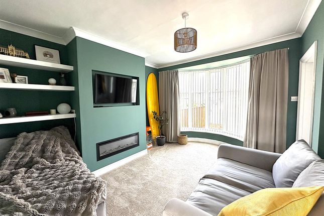 12 Linden Road, Scarborough photo 2