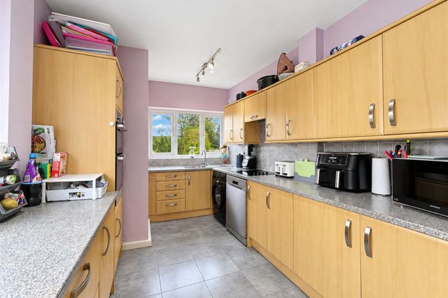 614 Woodchurch Road, Prenton photo 3