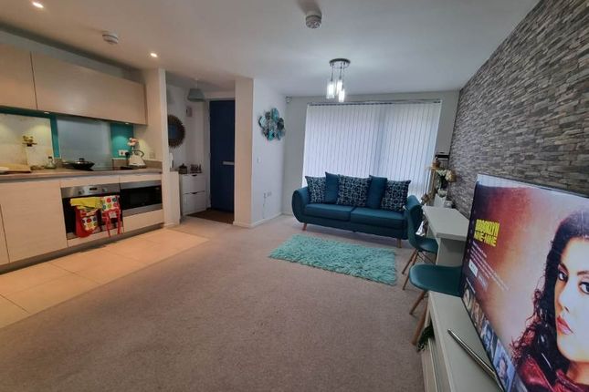 Maisonette to rent in Exeter Road, Newham, London