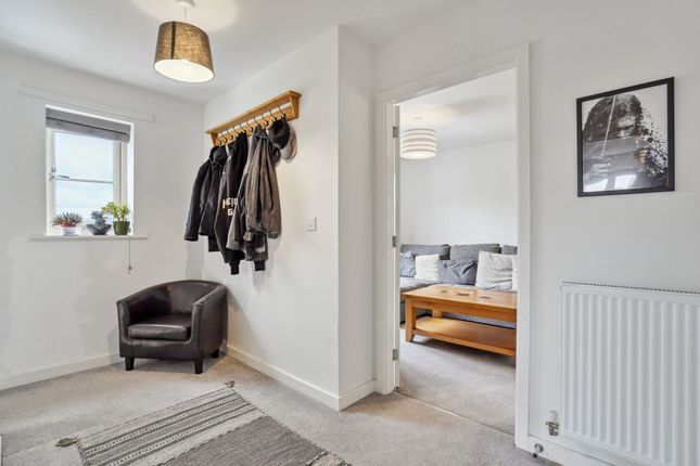 41 Mary Ellis Way, Witney photo 4